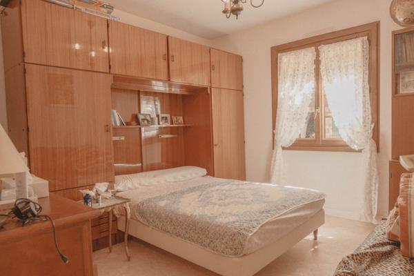 Maison
         6 pièces
        - 120 m² Exclusivité 500 000 € *