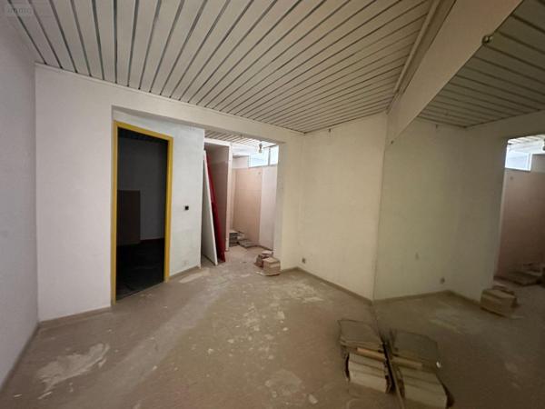 Local professionnel à louer à Pessac en Gironde (33600), ref : 147/736   
Saige