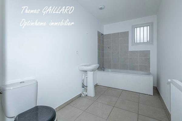 Maison récente de 84 m2 sur terrain de 600 m2 - 3 chambres / garage