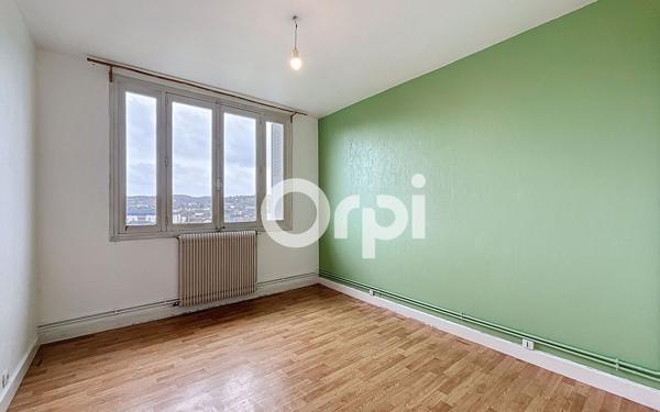 Appartement à vendre    3 pièces • 70,77 m2 Brive-la-Gaillarde