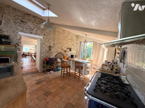 LA MEIGNANNE EN CAMPAGNE MAISON ANCIENNE 3 CH AVEC GRAND JARDIN