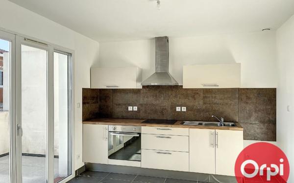 Appartement à louer    3 pièces • 81 m2 Perpignan
