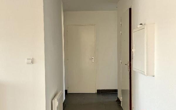Appartement à louer    3 pièces • 81 m2 Perpignan