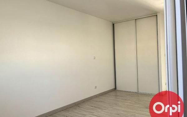 Appartement à louer    3 pièces • 81 m2 Perpignan