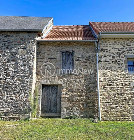 MAISON AVEC TERRAIN CONSTRUCTIBLE ET BATIMENT À RÉNOVER – CHAMPEAUX 50530