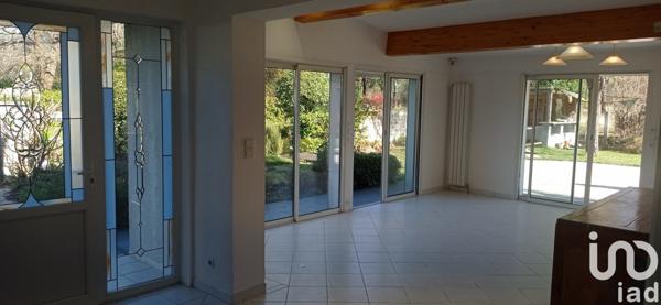 Maison traditionnelle 5 pièces de 159 m² à Le Pian-Médoc (33290)