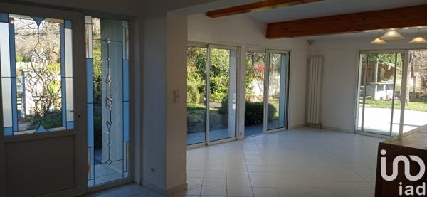 Maison traditionnelle 5 pièces de 159 m² à Le Pian-Médoc (33290)