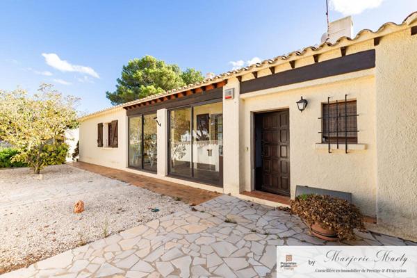 A vendre Maison d'architecte - 136 m2  - LEZIGNAN CORBIERES (11200) - 239 000  HAI