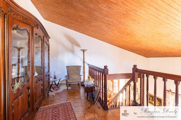 A vendre Maison d'architecte - 136 m2  - LEZIGNAN CORBIERES (11200) - 239 000  HAI