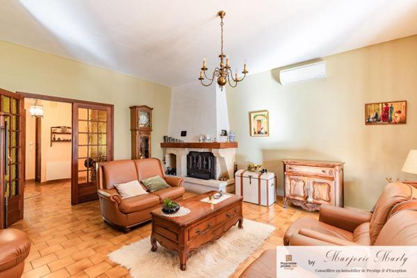 A vendre Maison d'architecte - 136 m2  - LEZIGNAN CORBIERES (11200) - 239 000  HAI