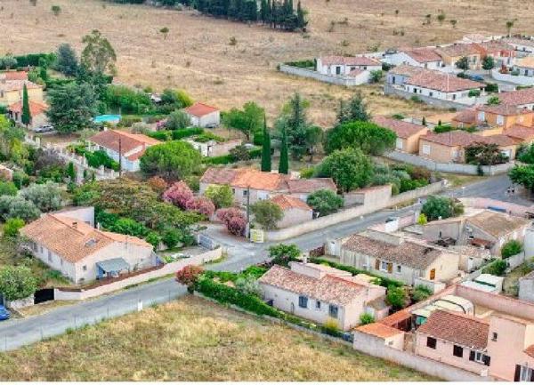 Terrain à vendre    Saint-Nazaire-d'Aude