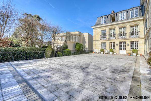 Versailles (78000) VERSAILLES NOTRE DAME ERMITAGE. Appartement de réception 185m2 env avec terrasse vue parc