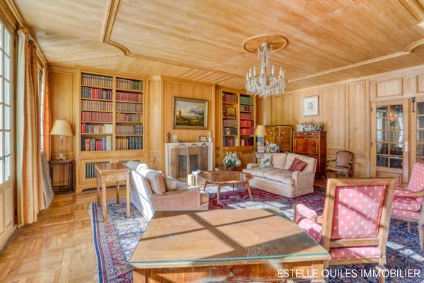 Versailles (78000) VERSAILLES NOTRE DAME ERMITAGE. Appartement de réception 185m2 env avec terrasse vue parc