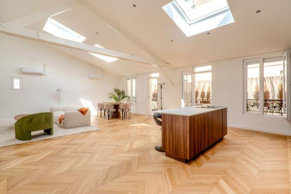 Appartement Saint Ouen Sur Seine 4 pièce(s) 118.48 m2, avec pièce de vie de 62m², terrasse de 45m² et cave de 28m² !