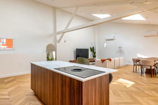 Appartement Saint Ouen Sur Seine 4 pièce(s) 118.48 m2, avec pièce de vie de 62m², terrasse de 45m² et cave de 28m² !