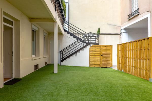 Appartement Saint Ouen Sur Seine 4 pièce(s) 118.48 m2, avec pièce de vie de 62m², terrasse de 45m² et cave de 28m² !