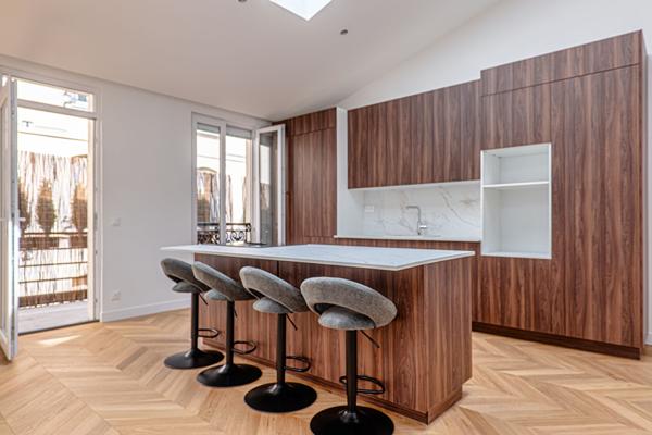 Appartement Saint Ouen Sur Seine 4 pièce(s) 118.48 m2, avec pièce de vie de 62m², terrasse de 45m² et cave de 28m² !