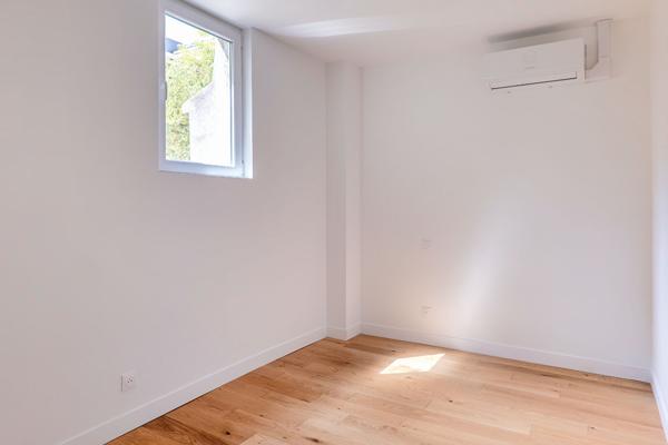 Appartement Saint Ouen Sur Seine 4 pièce(s) 118.48 m2, avec pièce de vie de 62m², terrasse de 45m² et cave de 28m² !