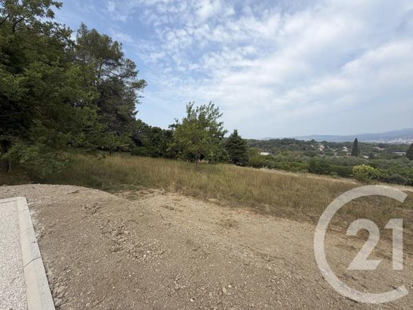 Terrain à vendre  2200 m 2   MOUGINS  - 06