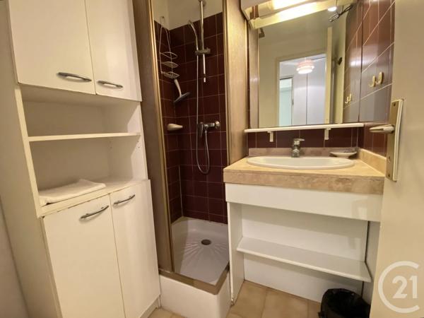 Appartement F2 à vendre  2 pièces - 25,76 m 2   STE MAXIME  - 83