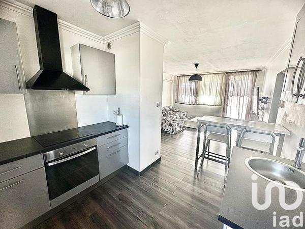 Appartement à vendre 4 pièces 70 m² Marignane