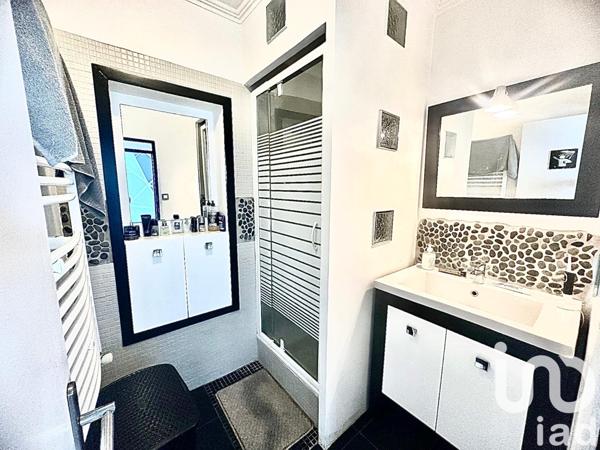 Appartement à vendre 4 pièces 70 m² Marignane