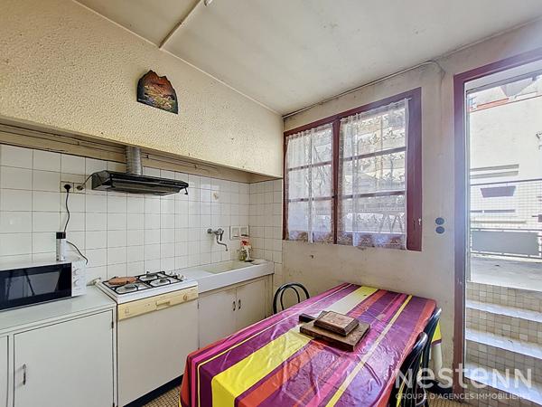 A Vendre Maison de ville en pierre de 176 m² avec terrasse et garage au coeur de Valence sur Baïse