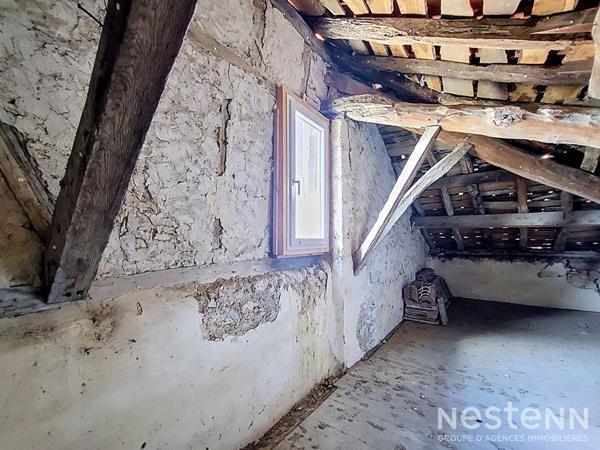 A Vendre Maison de ville en pierre de 176 m² avec terrasse et garage au coeur de Valence sur Baïse