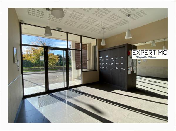 Chassieu (69680) Terrasse 36 m² au centre de Chassieu