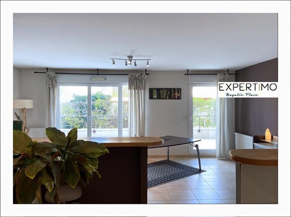 Chassieu (69680) Terrasse 36 m² au centre de Chassieu