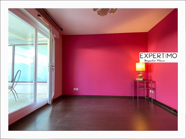 Chassieu (69680) Terrasse 36 m² au centre de Chassieu