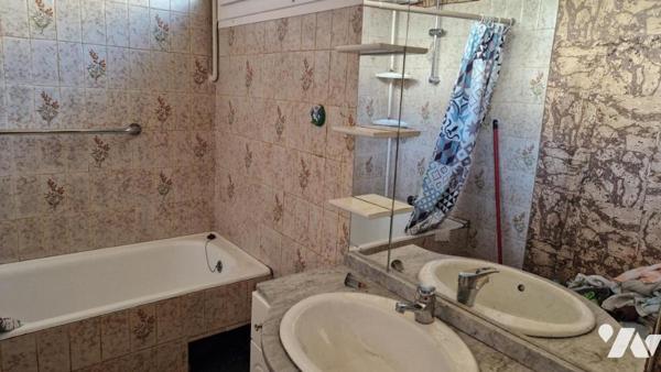 Saint Malo - Cottages - Maison (1967) (98.85m²) - A rénover - Cinq chambres - Garage - Jardin ouest