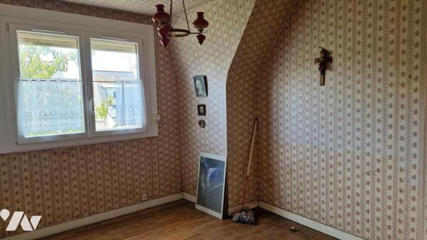 Saint Malo - Cottages - Maison (1967) (98.85m²) - A rénover - Cinq chambres - Garage - Jardin ouest