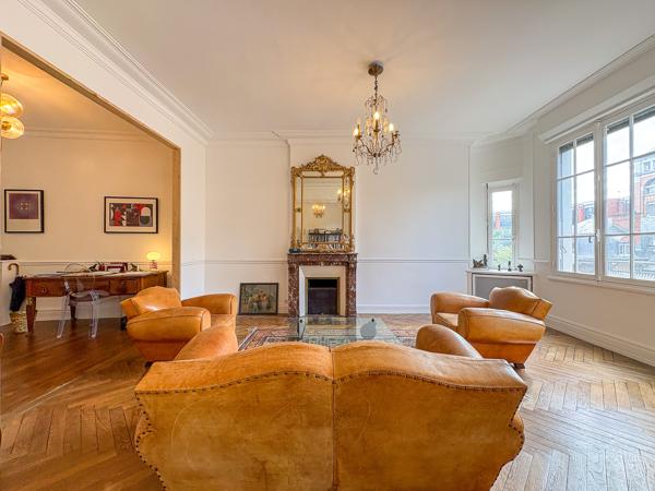Appartement T6 de 137m² carré d’or