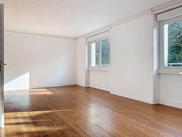 Immeuble à vendre à Briec - local commercial loué et appartement T4 loué avec cave