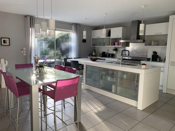 Maison à vendre |  Eysines |  6 pièces | 175 m²