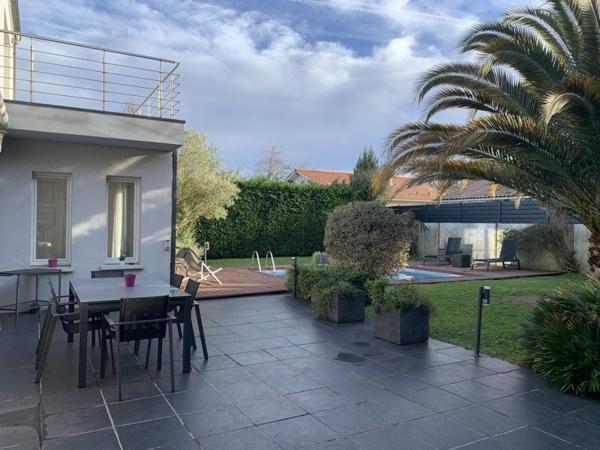 Maison à vendre |  Eysines |  6 pièces | 175 m²