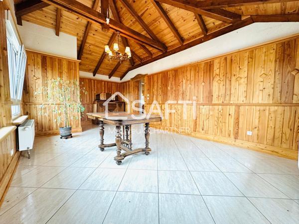 Maison - 6 pièces - 146m²