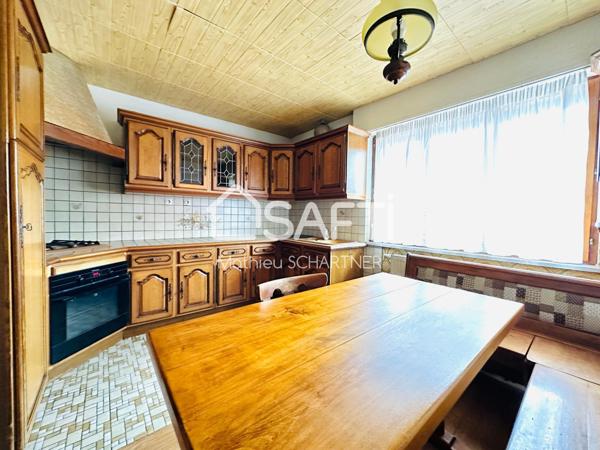 Maison - 6 pièces - 146m²