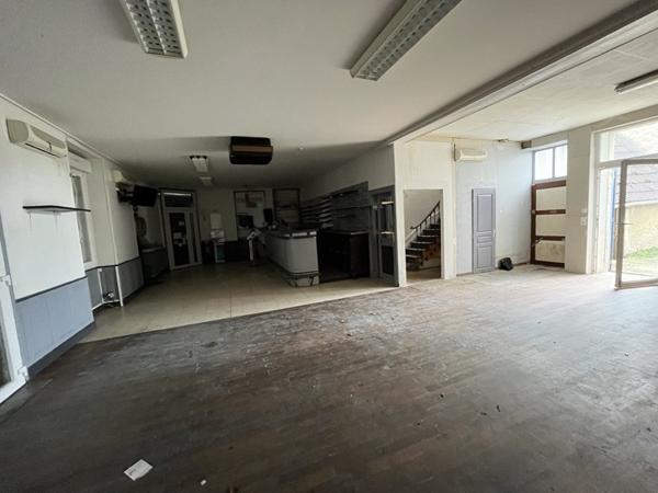 Immeuble à vendre 140 400 € Charenton-du-Cher 325 m² DPE E