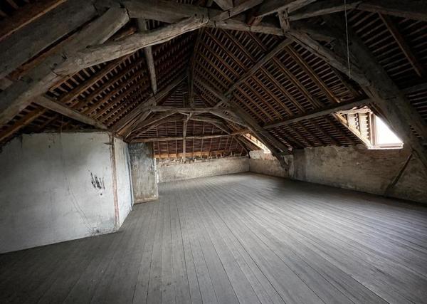 Immeuble à vendre 140 400 € Charenton-du-Cher 325 m² DPE E