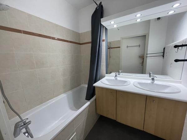 Appartement T3 bis de 63 m² – Résidence avec piscine tennis et parkings