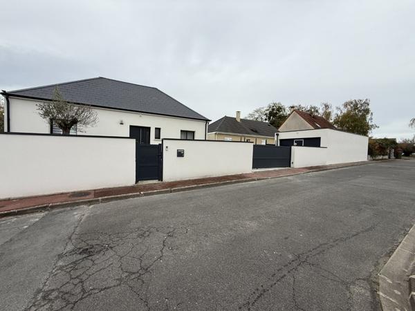 Maison à SAINT JEAN DE LA RUELLE (45140)