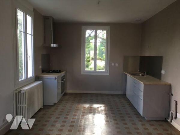 A VENDRE- Pavillon loué - VENDOME ( 41100)
