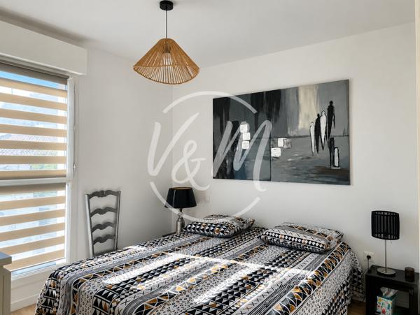 RARE! Appartement T2 récent avec terrasse plein sud et parking couvert à vendre proche de Biarritz Résidence de standing ANGLET