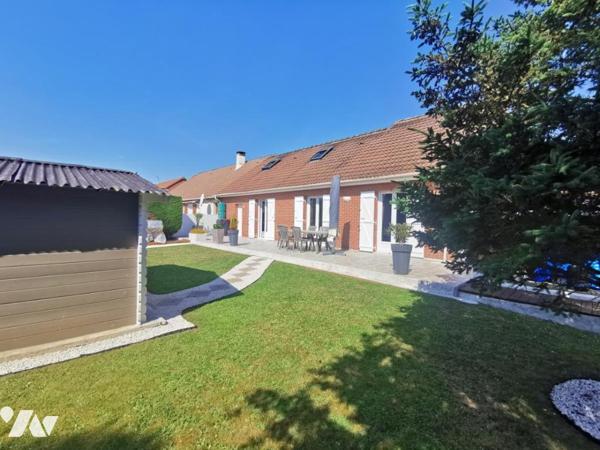 HARNES - Pavillon individuel  en excellent état SH env. 112 m² avec garage, petite cave