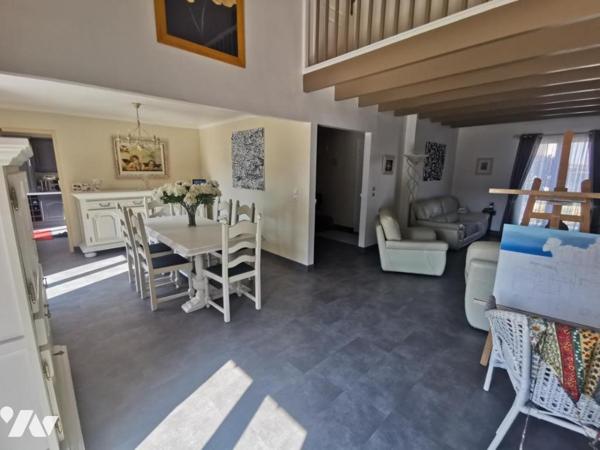 HARNES - Pavillon individuel  en excellent état SH env. 112 m² avec garage, petite cave