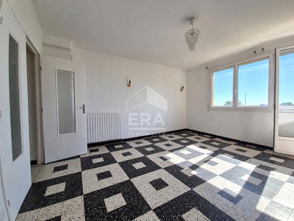 À vendre à Perpignan : Appartement 4 chambres, balcon et cave