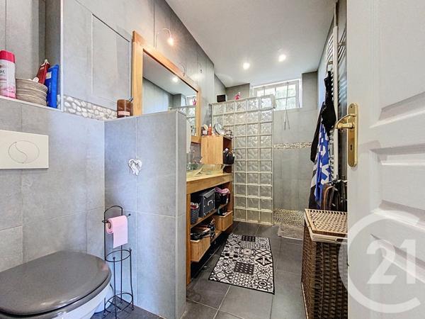 Maison à vendre  7 pièces - 220 m2 TONNAY CHARENTE - 17