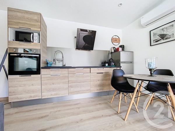 Maison à vendre  7 pièces - 220 m2 TONNAY CHARENTE - 17